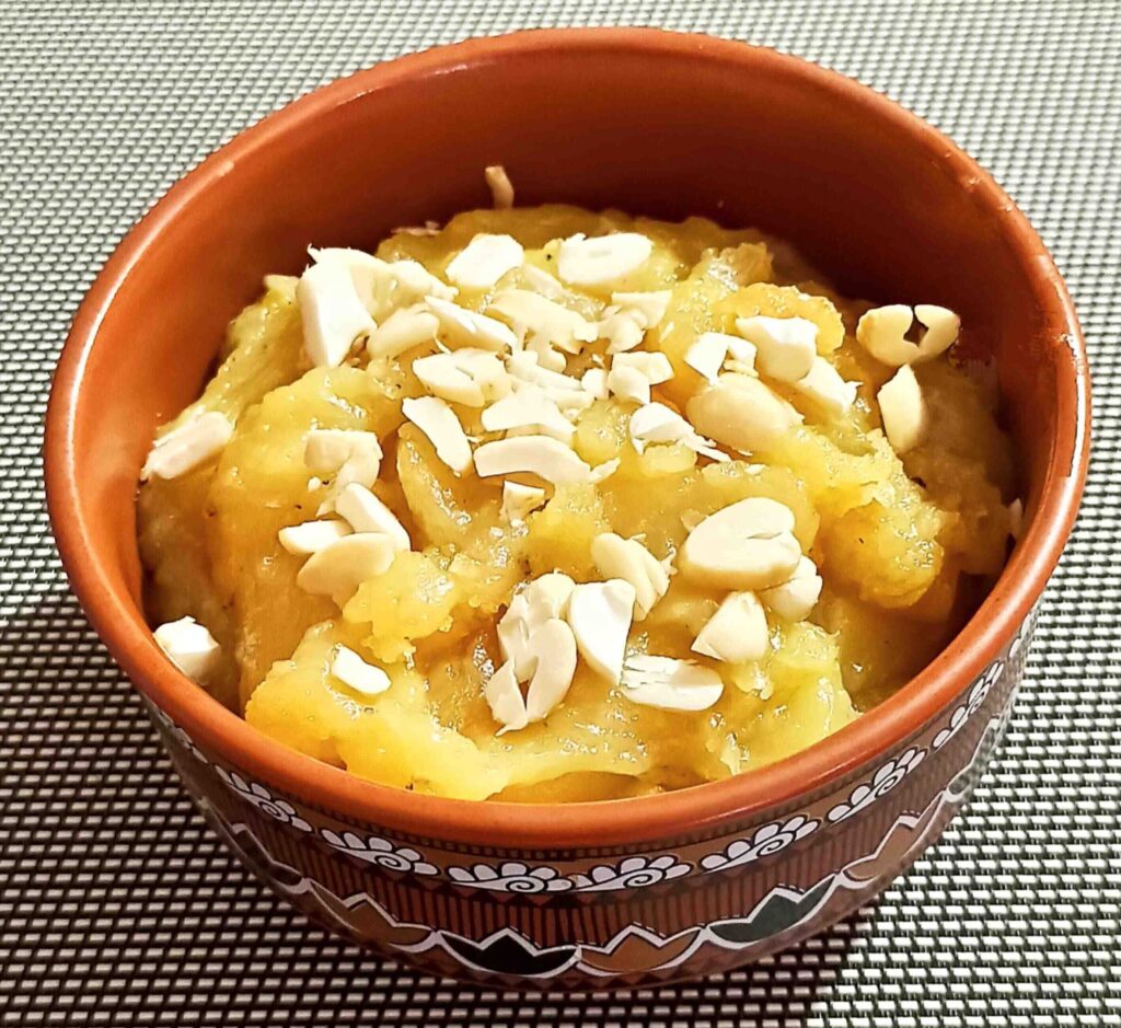 Aaloo ka Halwa (आलू का हलवा): Recipe